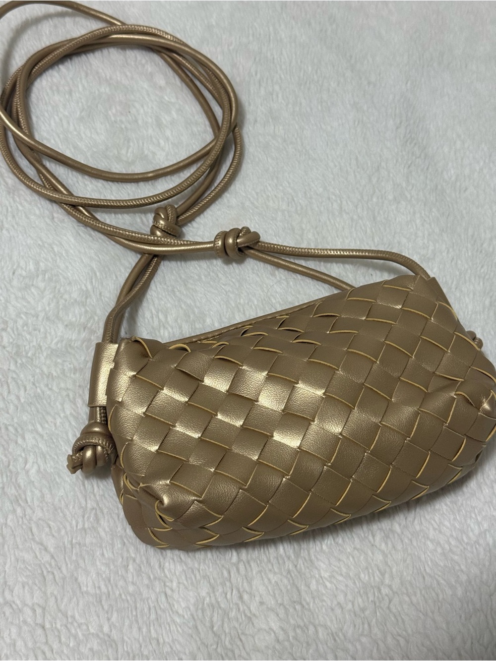 Woven Crossbody Bag in Metallic Gold